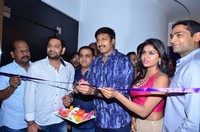 Gopichand Launches Filmy Junction Food And Bar